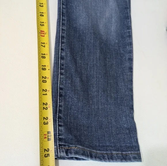 Levi's Jeans Women 28 Blue Denim Boyfriend Mid Rise Distressed Med Wash Ankle - Picture 10 of 12